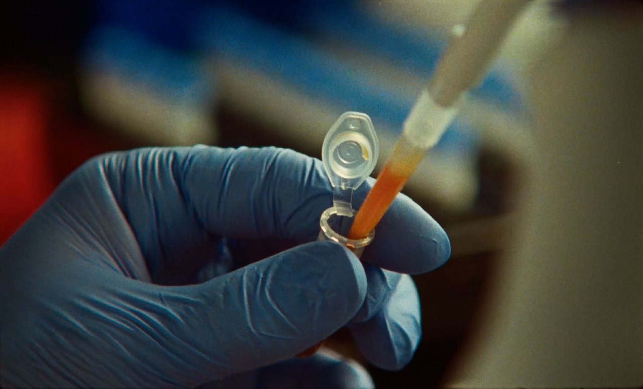 Claude_自主发现类似_CRISPR_的新型酶系统 图1